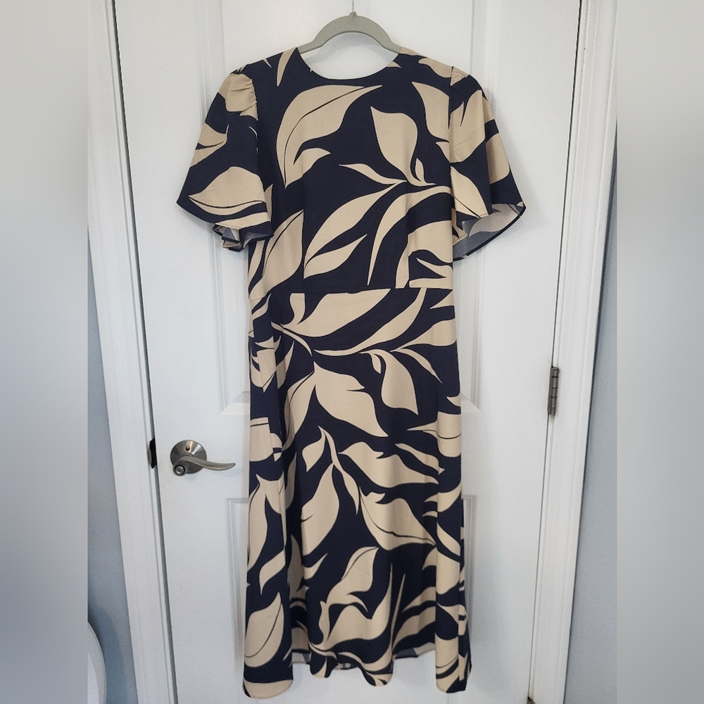 Ann Taylor Leafed Flutter Sleeve Flare Dress